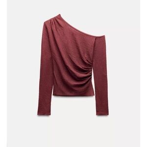 Zara RUCHED KNIT TOP size Medium NWT